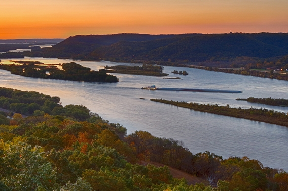 Mississippi River at Brady's Bluff by Ravi Hirekatur, 2019 Great Waters Photo Contest 